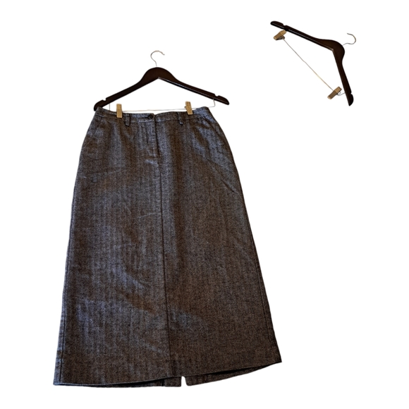 LL Bean Herringbone Tweed Wool Skirt - Picture 2 of 7